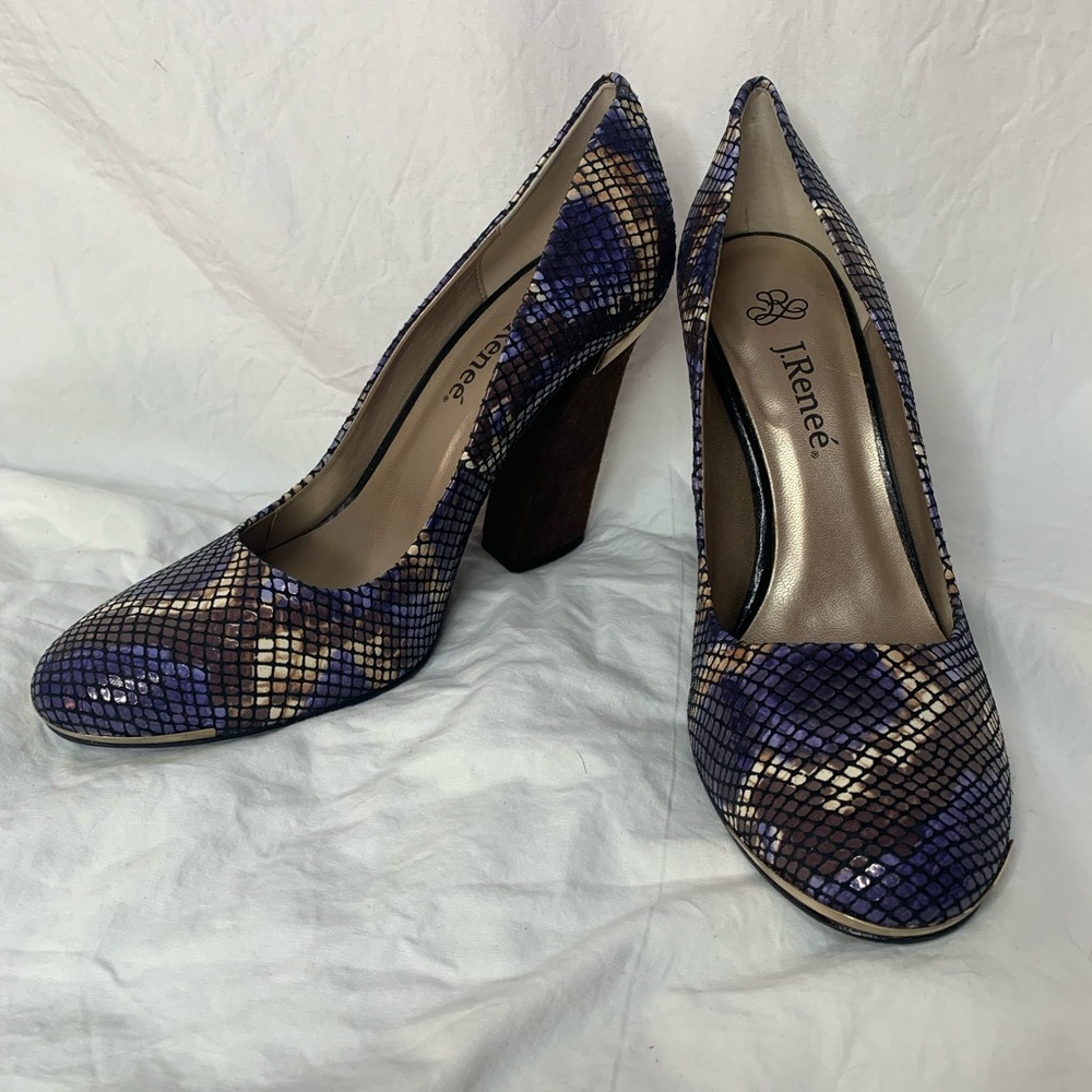 J.Renee Rattle pumps 7 1/2M snakeskin print suede heel gold trim